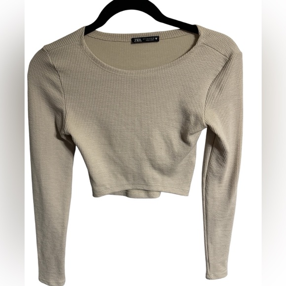 ZARA tan ribbed long sleeved crop top - Picture 1 of 3
